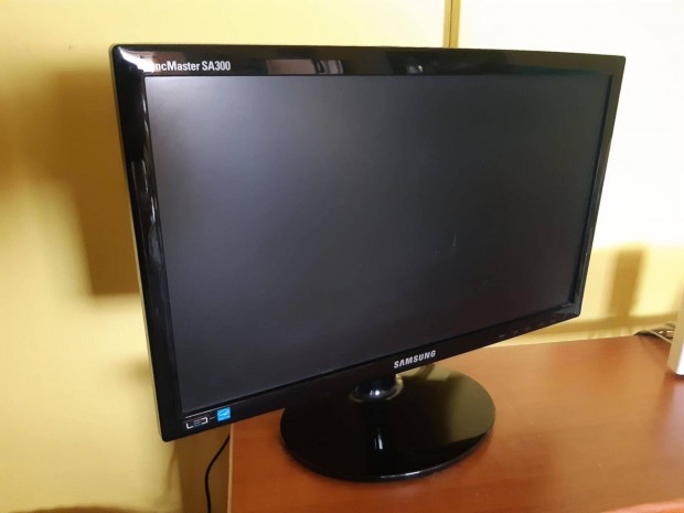 Szmtgp monitor 1366 * 768, 18", hasznlt, de jl mkd