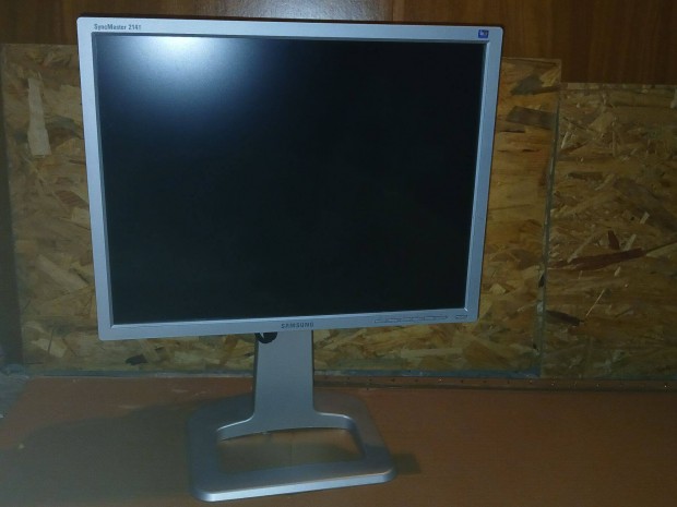 Szmtgp szerkeszt Samsung monitor 54 cm kptmr