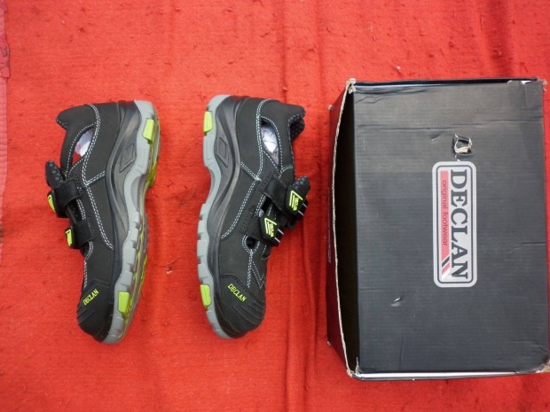 Szandál.42 es munkavédelmi