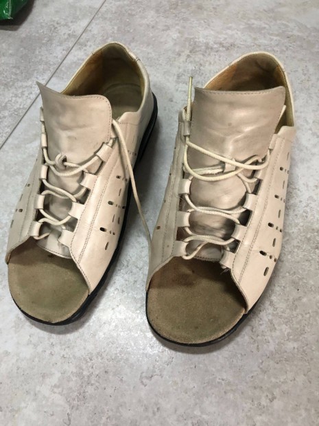 Szandl ni 41-42-s mret