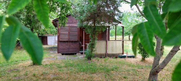 Sz�nt�don fah�zas nyaral� �p�t�si telekkel