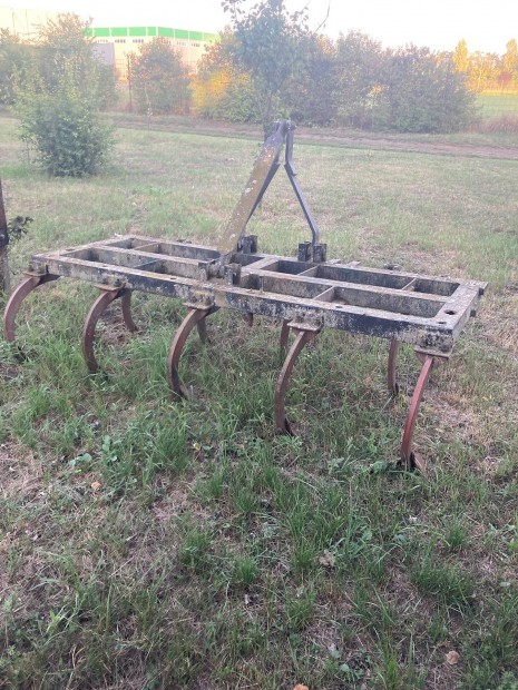Szntfldi kultivtor
