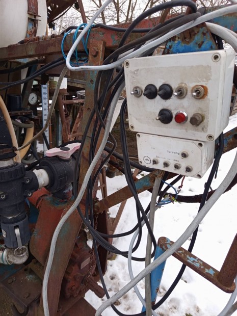 Sz�nt�f�ldi permetez� 2500l 24m