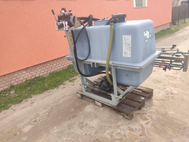 Szántóföldi permetező, MTZ traktor után