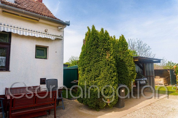 Szany - k�zpont k�zeli, j� szerkezet� t�glah�z elad�