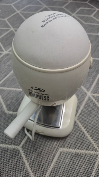 Szarvasi Unipress k�v�f�z�