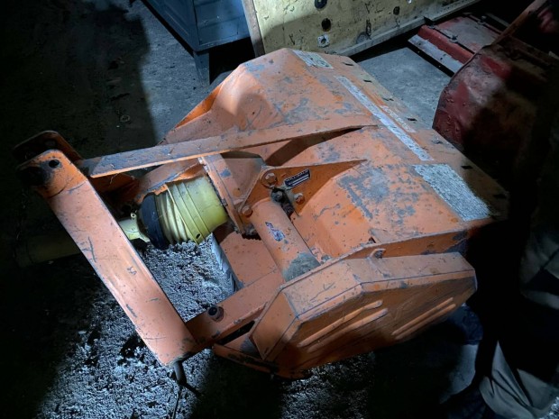 Sz�rz�z� 90cm kit�n� �llapotban elad�! 