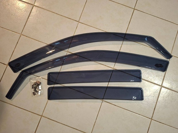 Szatuna l�gterel� 4 db-os szett Toyota Hilux 2016-t�l