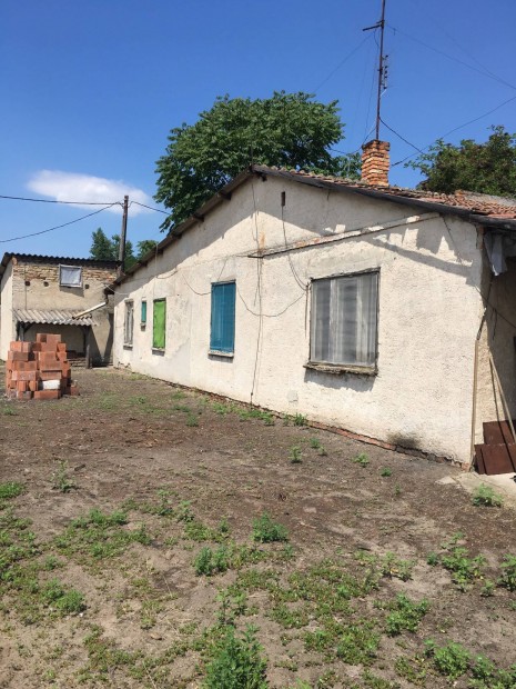 Szatymaz k�lter�let�n h�z elad�