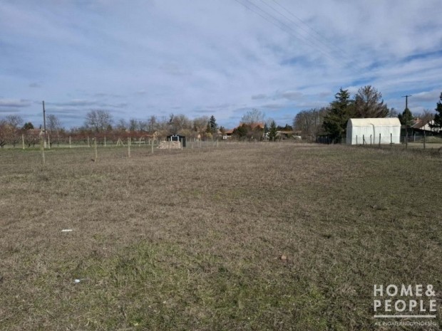 Szatymazi kert elad�!