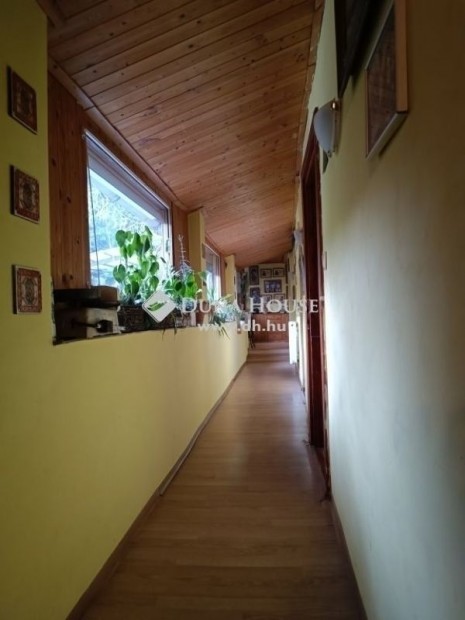 Sz�zhalombattai elad� 140 nm-es h�z