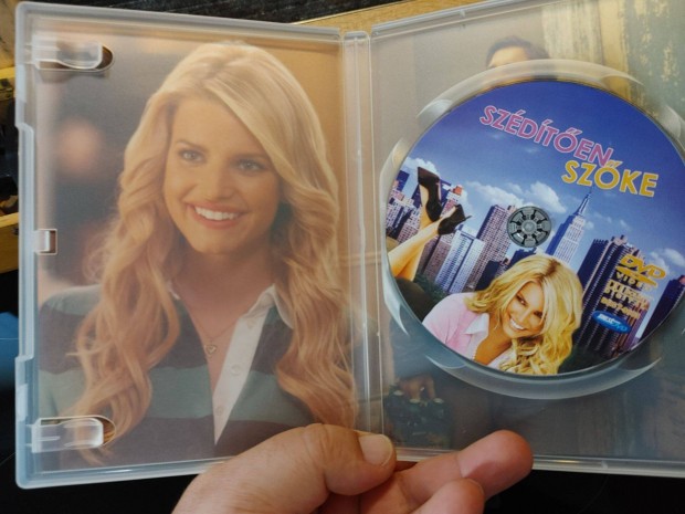 Szdten szke jessica Simpson dvd