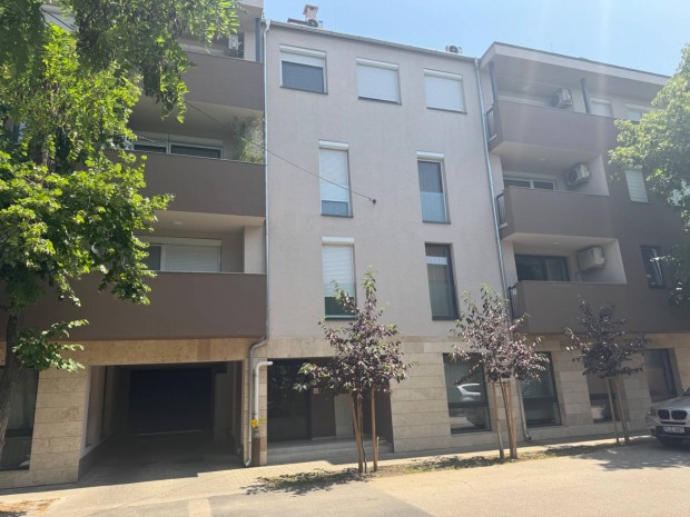 Szeged Belvrosi laks ( rkd mellet 3 percre)