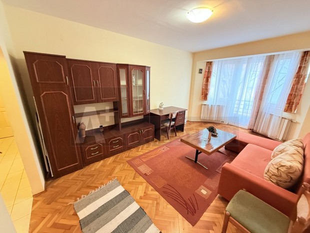 Szeged Fels�v�ros , G�l utca , 52 m2-s t�gla �p�t�s� lak�s elad�