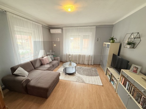 Szeged Szentmih�ly, a Holt-Tisza szomsz�ds�g�ban , csal�di h�z elad� !