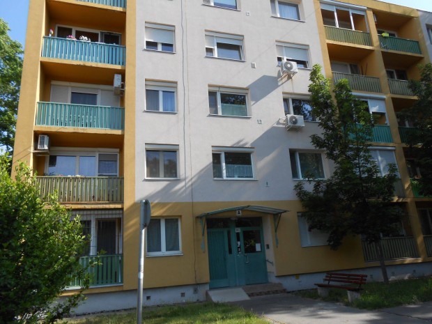 Szeged, Tarjn Budapesti krt-i 3. emelti 47 m2-es laks elad
