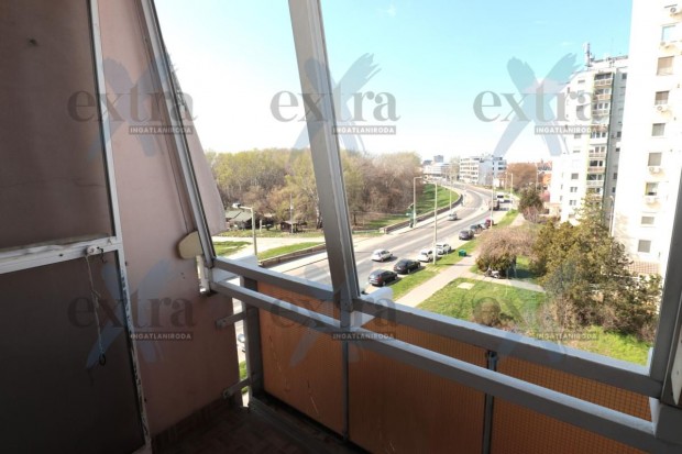 Szegeden a Tisza partj�n, 3 szob�s panelprogramos Panellak�s Elad�!