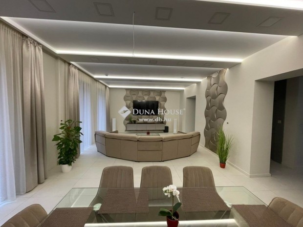 Szegedi elad� 302 nm-es lak�s