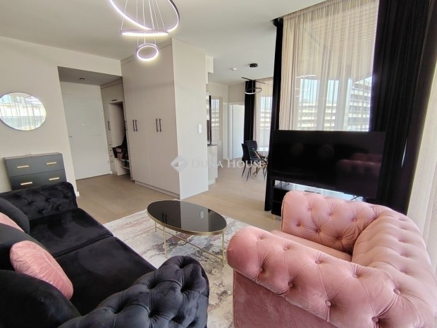 Szegedi elad� 47 nm-es lak�s