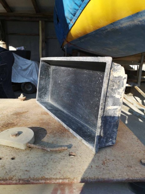 Beton Ontoforma Hasznalt Elado