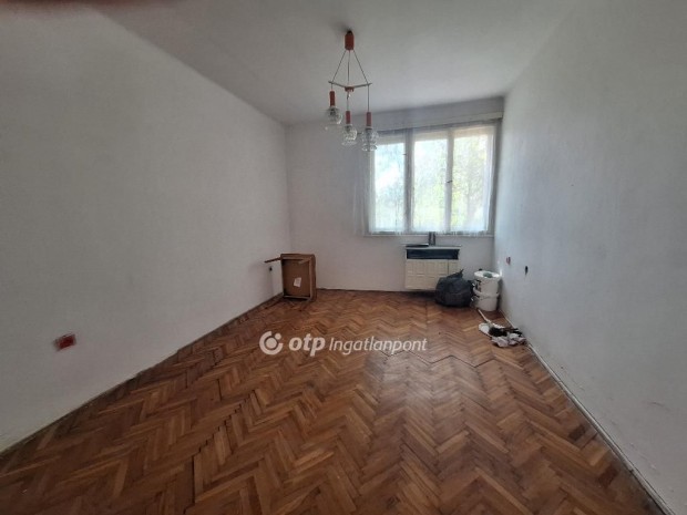 Szeghalomi 78 nm-es h�z elad�