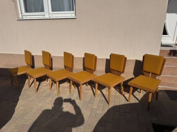 Sz�kek 6 db. j� �llapotban