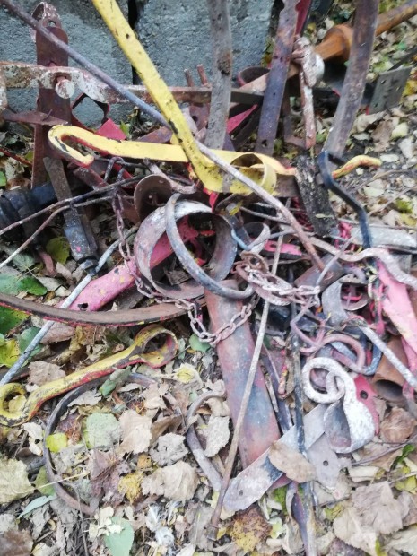 Szekr vas alkatrszek