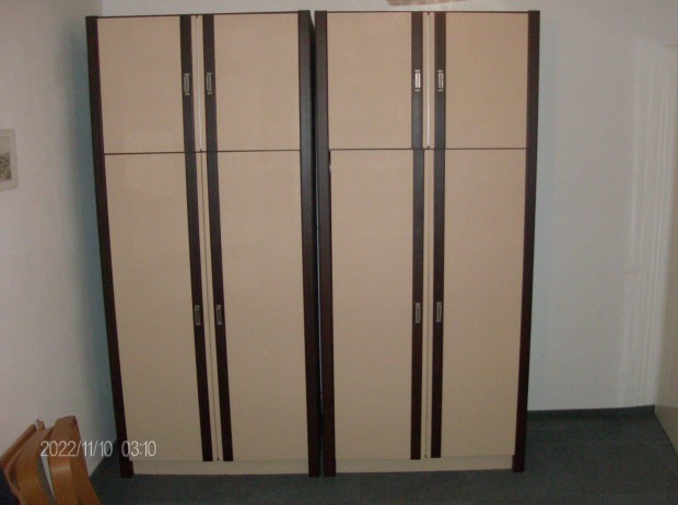 Szekrény akasztós + rakodós, 2 db egyforma, 95X210X60 cm (10.000/db)