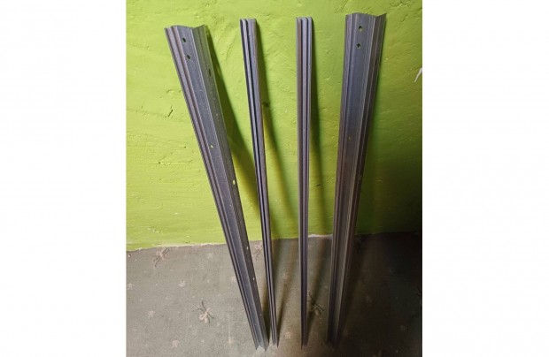Szekrény görgősinek alsó-felső 2 db 117cm