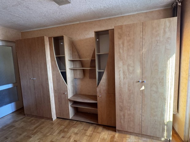 Szekr�nysor, b�tor 