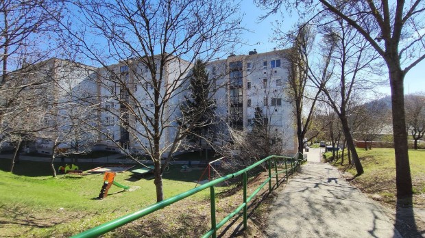 Szekszárd Első emeleti 49m2 lakás Eladó
