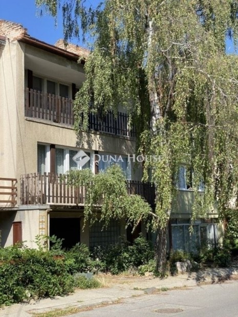 Szeksz�rdi elad� 164 nm-es h�z