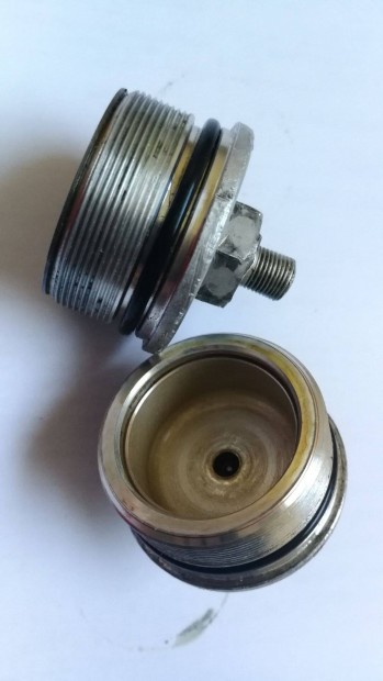 Szelepelt teleszkóp kupak 41mm