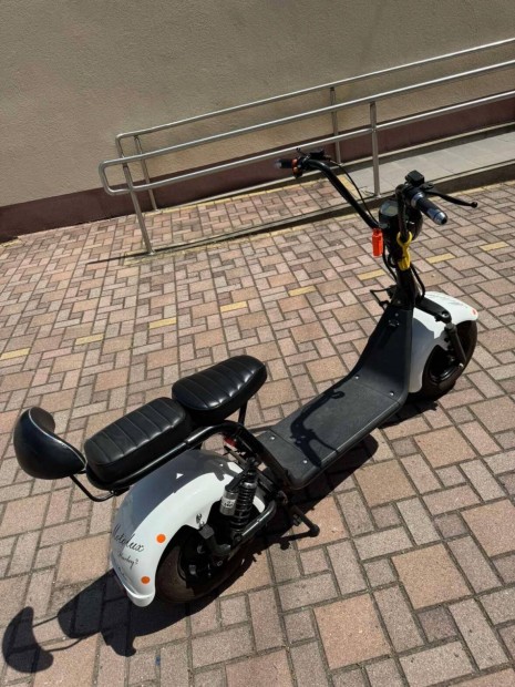 Széles kerekű elektromos kerékpár