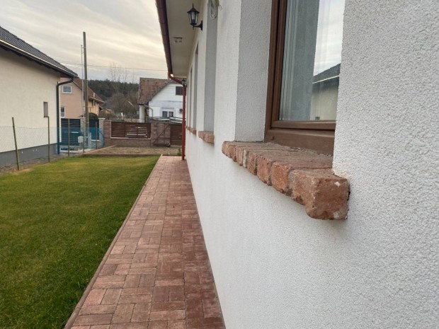 Szeletelt, vágott tégla fektetett párkány Elem Orsz. Akciós száll