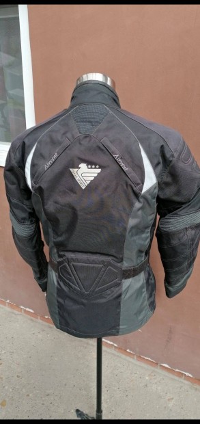 Szellőztethetős protectoros kabát m