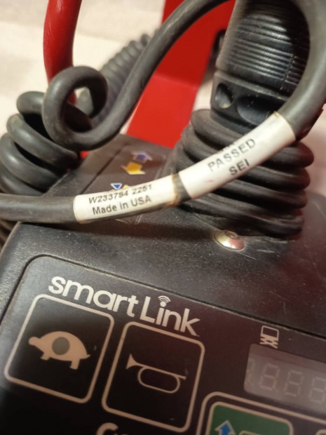 Szem�ly emel� joystick 