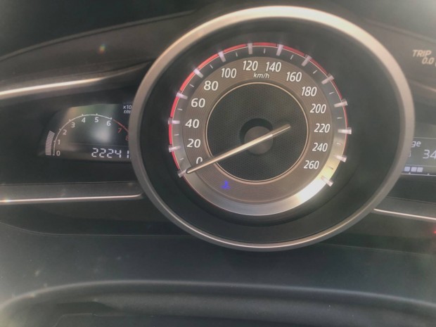 Szemly gpkocsi Mazda 3