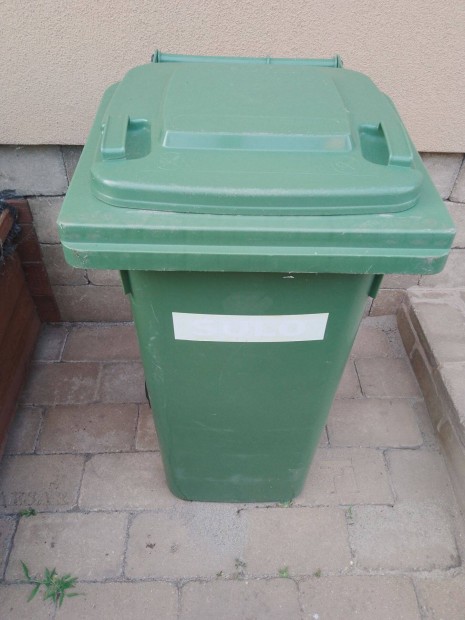 Szemetes kuka 120 literes, kerekes, zöld, jó állapotú