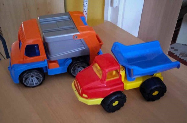 Szemeteskocsi Lena Truxx és Billenős teherautó játék