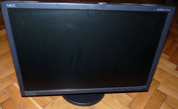 Szemkml NEC E222W monitor a nagy mlt Japn cgtl