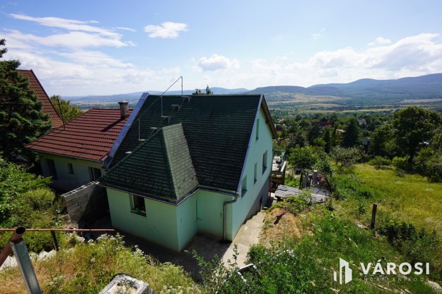 Szentendrén panorámás kilátással!