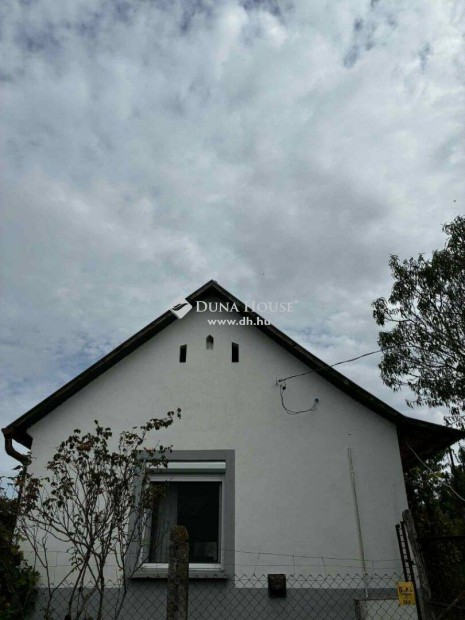 Szentg�losk�r elad� csal�di h�z