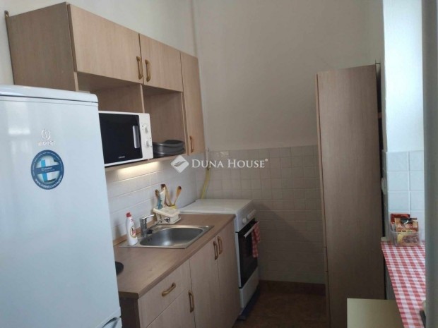 Szentgotth�rdi 69 nm-es lak�s elad�