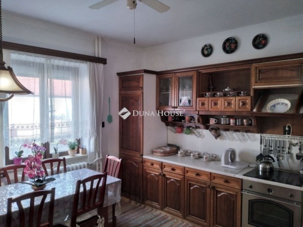 Szentgotth�rdi elad� 156 nm-es h�z