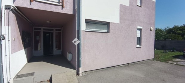 Szentl�rinci 58 nm-es lak�s elad�