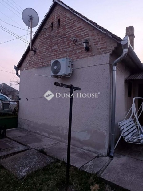 Szentl�rinci 80 nm-es h�z elad�