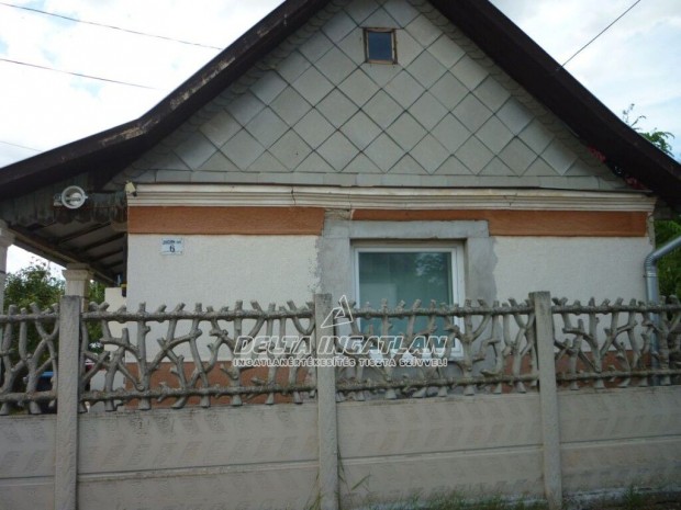 Szentl�rinck�t�n 2 szob�s 67 m2-es csal�di h�z konvektoros f�t�ssel