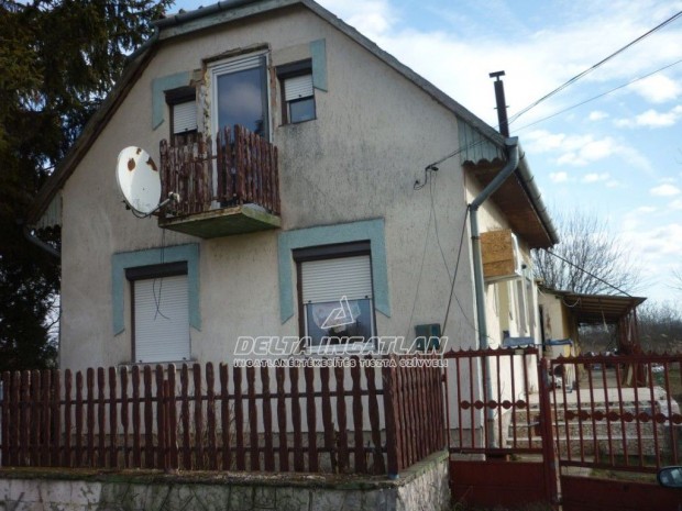 Szentlrincktn 3 szoba +nappalis, 130 m2-es csaldi hz elad!