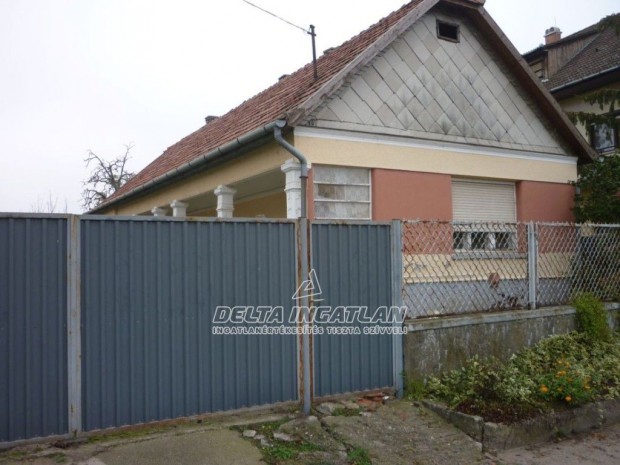 Szentlrincktn 3 szobs, 69 m2-es csaldi hz, 873 m2-es telken